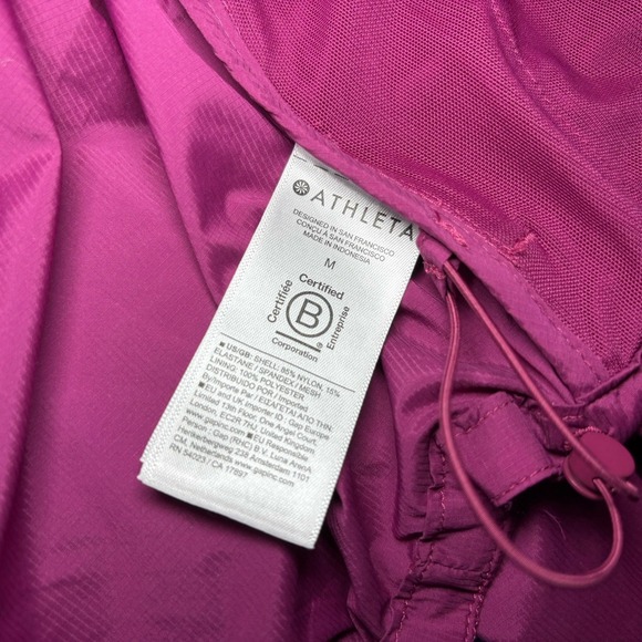 Athleta Back Route Jacket Wildberry Purple Lightweight Hoodie Sporty Outdoors M - Picture 8 of 8